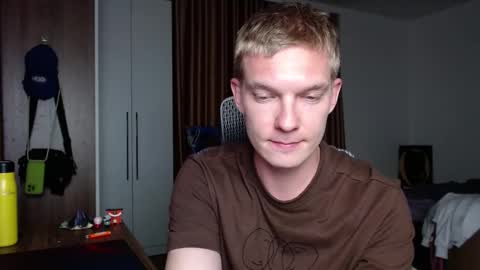 Snapshot of hercules__ chatting on 09.14.25 Gregblonde Alextattoo online show from 09.14.25