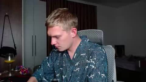 Snapshot of hercules__ chatting on 09.15.25 Gregblonde Alextattoo online show from 09.15.25