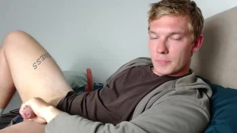 Snapshot of hercules__ chatting on 10.28.25 Gregblonde Alextattoo online show from 10.28.25