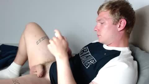 Snapshot of hercules__ chatting on 11.03.25 Gregblonde Alextattoo online show from 11.03.25