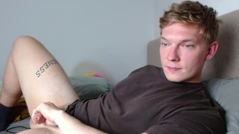 Snapshot of hercules__ chatting on 11.24.25 Gregblonde Alextattoo online show from 11.24.25