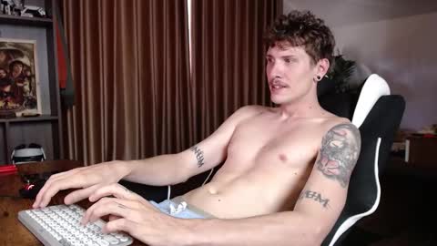 Snapshot of hercules__ chatting on 12.17.25 Gregblonde Alextattoo online show from 12.17.25