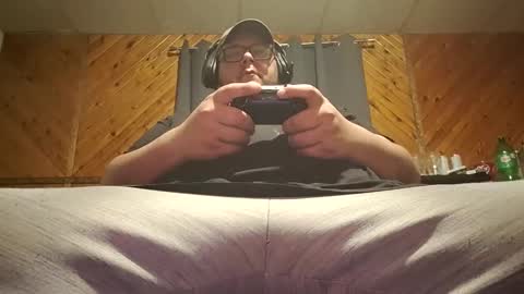 Hereforbootyyyy online show from 04.05.26