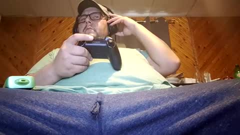 Hereforbootyyyy online show from 04.12.26