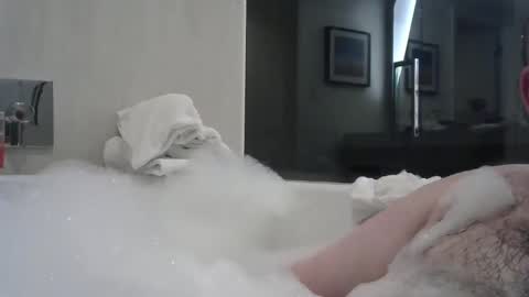 Snapshot of heres_sean chatting on 09.17.25 heres_sean online show from 09.17.25