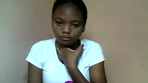 Snapshot of herisse01 chatting on 06.15.26 herisse01 online show from 06.15.26