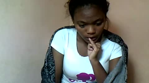 Snapshot of herisse01 chatting on 06.16.26 herisse01 online show from 06.16.26