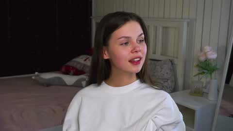 Nicole online show from 04.19.26