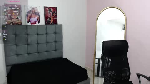 Alana online show from 10.18.25