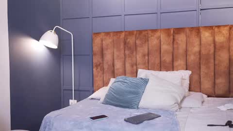 Hermione Scott online show from 12.31.24