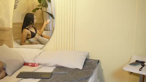 Hermione Scott online show from 01.14.25