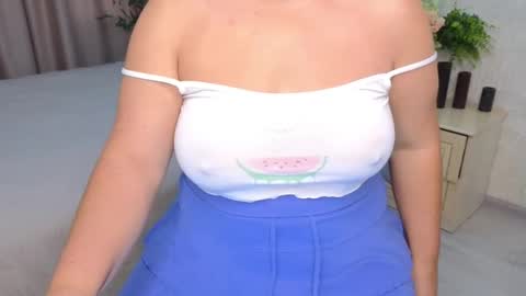 Maryana online show from 10.14.25