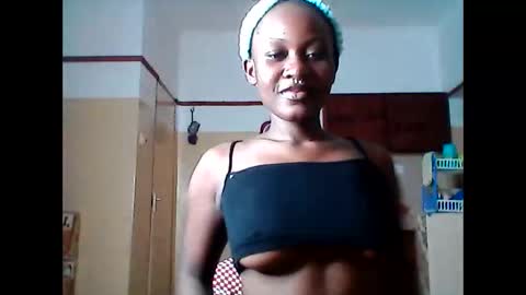 Snapshot of herslatt chatting on 05.13.26 herslatt online show from 05.13.26