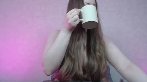 Hesssa Prime time  The broadcasts start at 3am and 3 pm London time  online show from 01.23.25