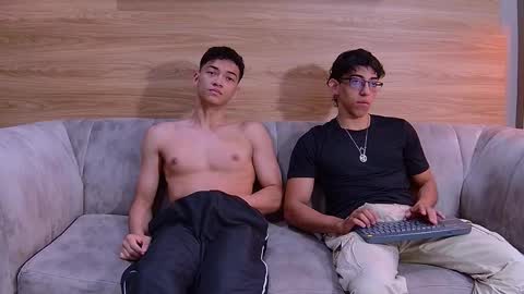 heteros men online show from 04.20.26