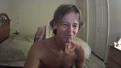 Snapshot of hewes1 chatting on 06.30.26 hewes1 online show from 06.30.26