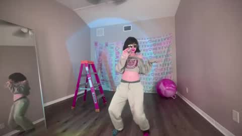 salem online show from 02.10.25