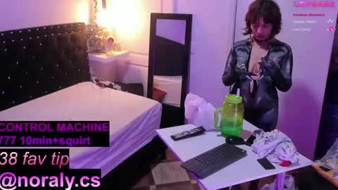 Noraly  online show from 11.25.25