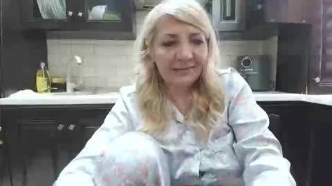 Heyheygrey online show from 04.17.26