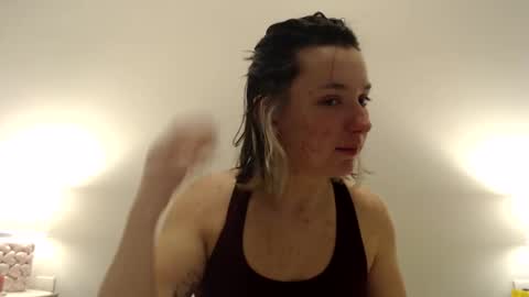 Snapshot of heyitspiper chatting on 02.22.25 Piper online show from 02.22.25