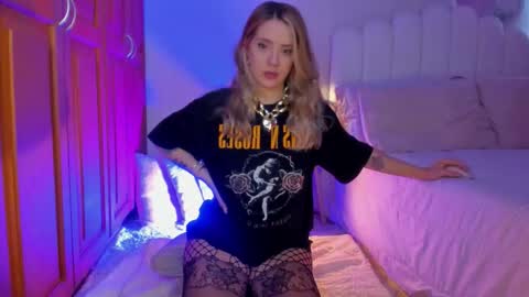 Martina Ricci Show schedule Monday to Friday 8am colombia time I work some weekends  online show from 02.11.26