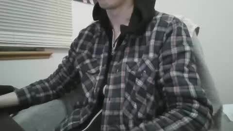 Snapshot of hghdea chatting on 12.30.24 Highdea online show from 12.30.24