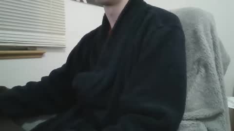 Snapshot of hghdea chatting on 12.30.24 Highdea online show from 12.30.24