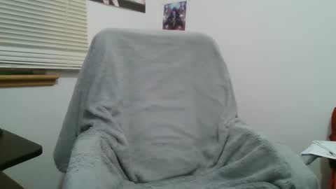 Snapshot of hghdea chatting on 12.30.24 Highdea online show from 12.30.24