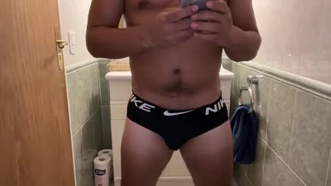 hhernan1 online show from 01.16.25