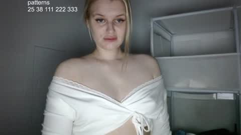 Snapshot of hi_i_am_ana chatting on 07.05.26 Ana online show from 07.05.26