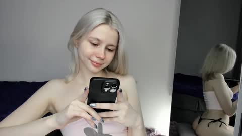 Snapshot of hi_popsy chatting on 12.13.25 Popsy Risha online show from 12.13.25