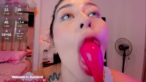 LUNA new account  FOLLOW ME online show from 10.02.25
