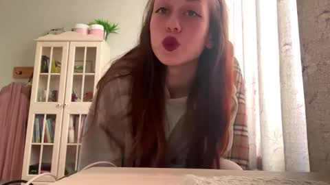 Hi Im Elizabeth online show from 11.06.25