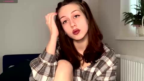 Hi Im Elizabeth online show from 03.26.26