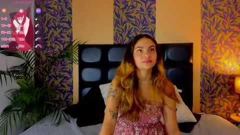 Snapshot of hinata_itachi chatting on 03.08.25 FANE AND DAVID online show from 03.08.25