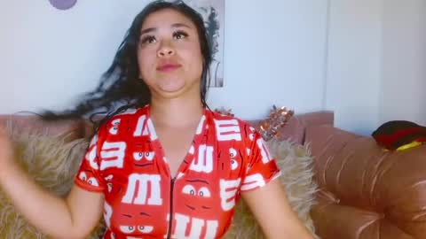 Snapshot of hinataleecs chatting on 12.29.24 hinata lee online show from 12.29.24