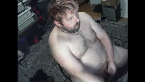 Snapshot of hipguy91 chatting on 11.30.25 hipguy91 online show from 11.30.25