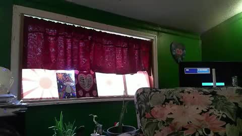 hippiedad333 online show from 04.18.26