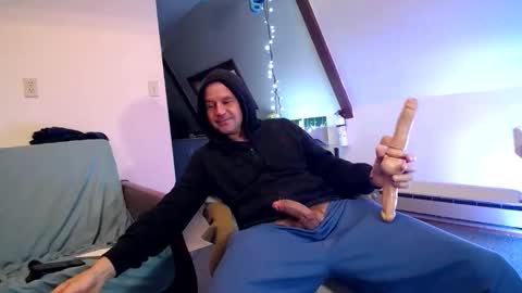 Snapshot of hippiezen chatting on 02.25.25 Hippie Jijm online show from 02.25.25