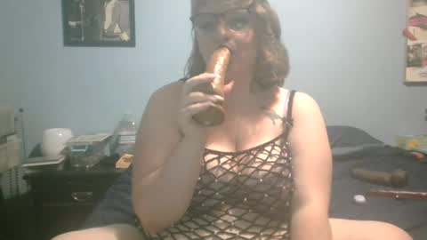 Snapshot of hippybambi chatting on 07.06.26 Hippy online show from 07.06.26