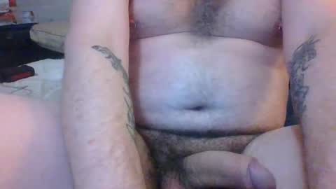 Snapshot of hislargness12 chatting on 02.08.25 Jay online show from 02.08.25