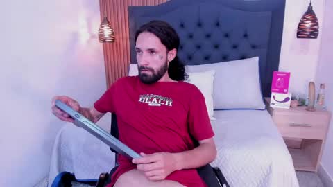 Hisoka online show from 04.21.26