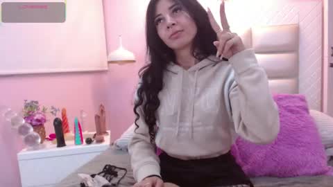 Snapshot of hiyakasudere chatting on 05.19.26 hiyakasudere online show from 05.19.26