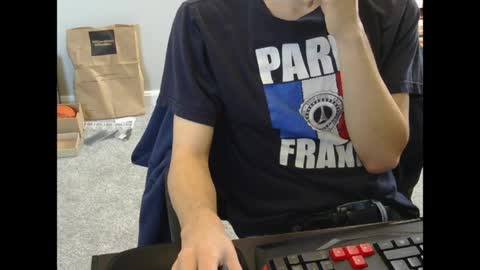 Snapshot of hoboayoyo chatting on 05.17.26 Hentai man online show from 05.17.26