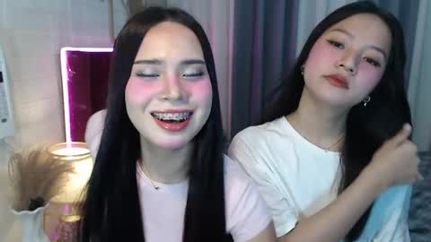 hoelymolly online show from 04.15.26