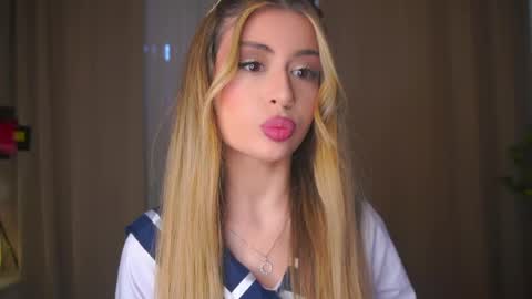 Moni Monica online show from 04.13.26