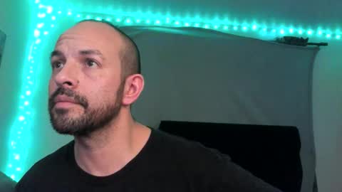 Snapshot of holesucker999x chatting on 11.08.25 holesucker999x online show from 11.08.25