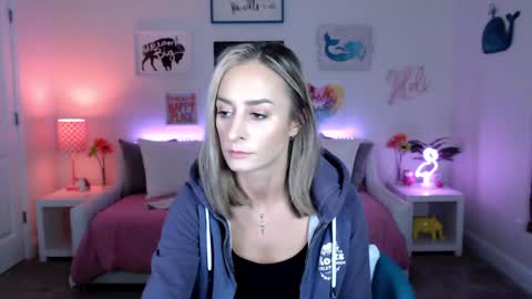 Holi Hurricane online show from 02.02.25