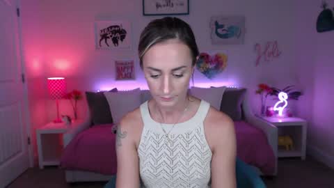 Holi Hurricane online show from 09.10.25