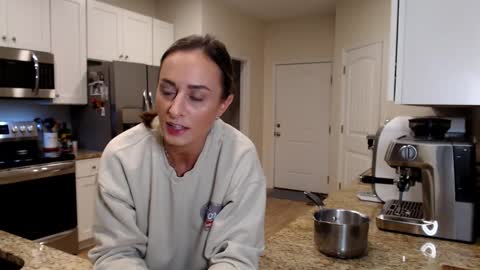 Holi Hurricane online show from 10.17.25